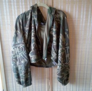 *LAST CHANCE* True Religion Camo Cropped Hoodie Large